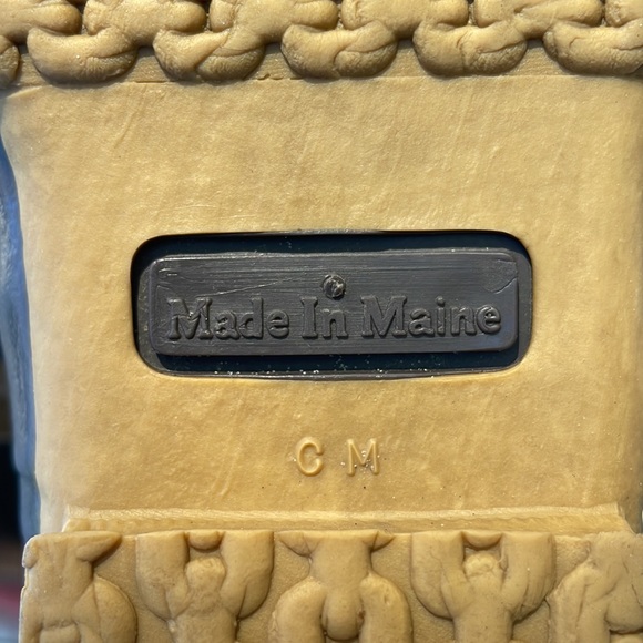 LL Bean Women’s Bean Boots, Gumshoes Medium - Picture 8 of 17